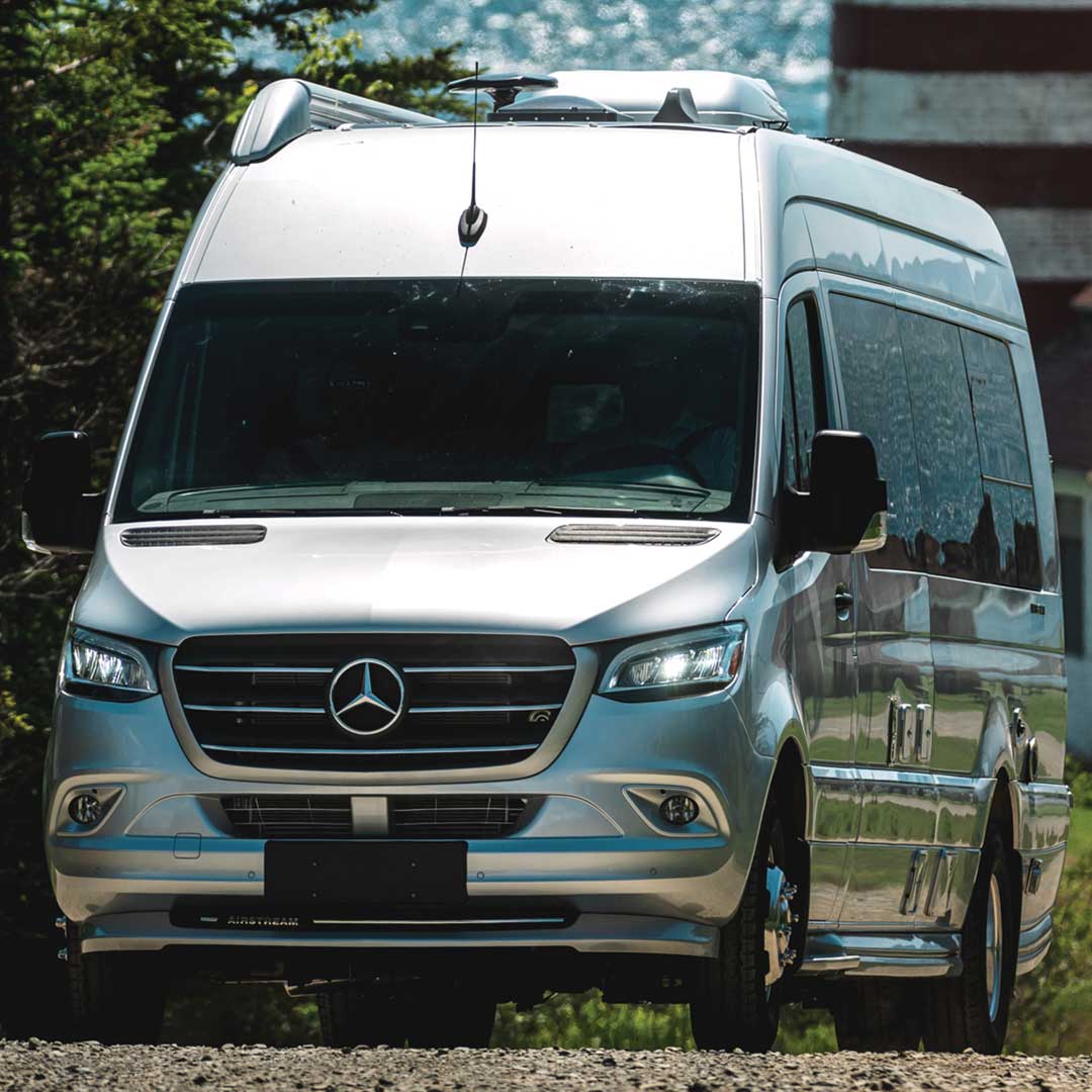 Airstream Interstate 24GL Exterior