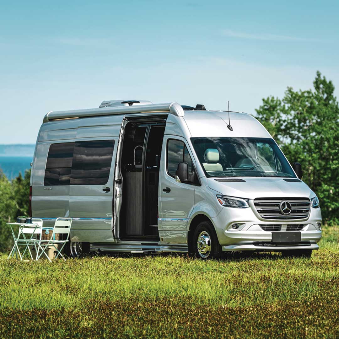 Airstream Interstate 24GT Exterior
